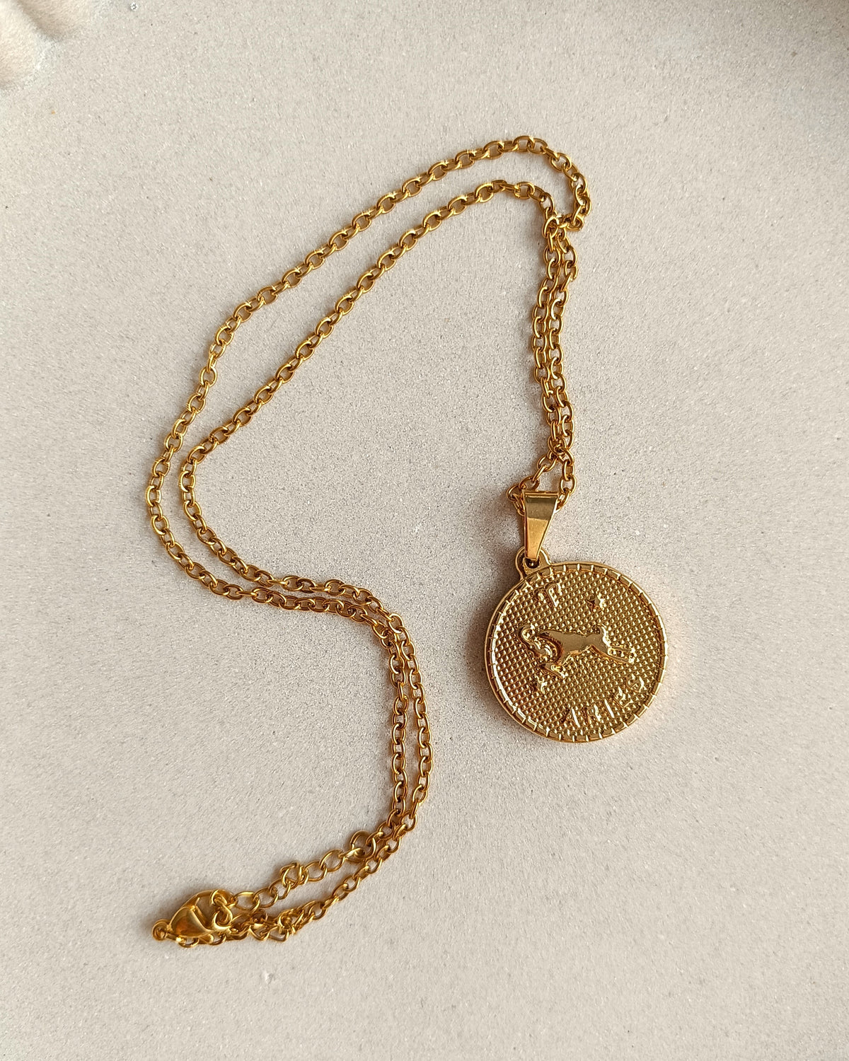 Collier Astro